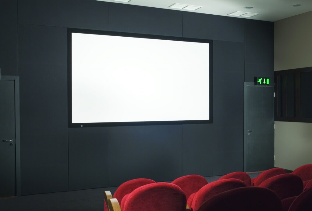 Персональный кинозал - монтаж в Челябинске